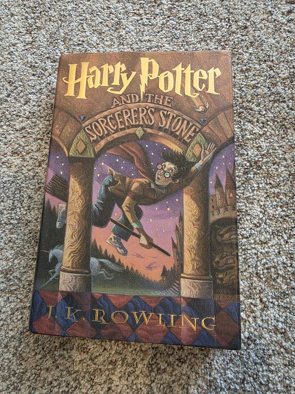 Harry Potter And The Sorcerer's Stone J.K. Rowling First American Edition 1998